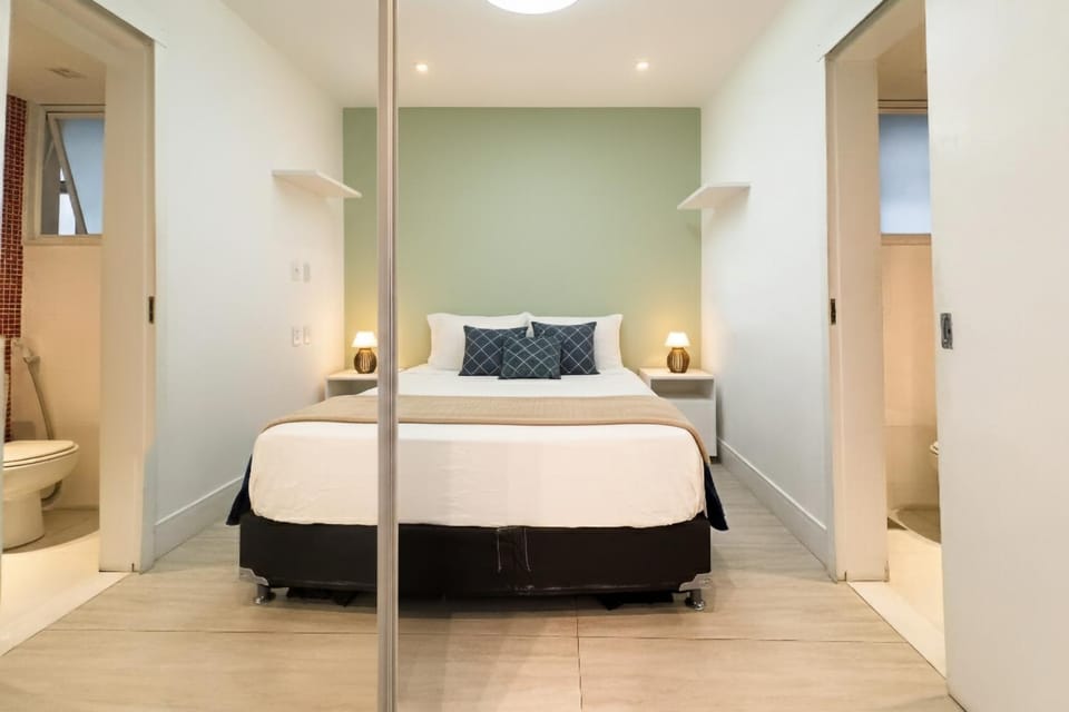 Apartamento Luxuoso com Vista para o Mar em Copacabana Apartment in Rio de Janeiro