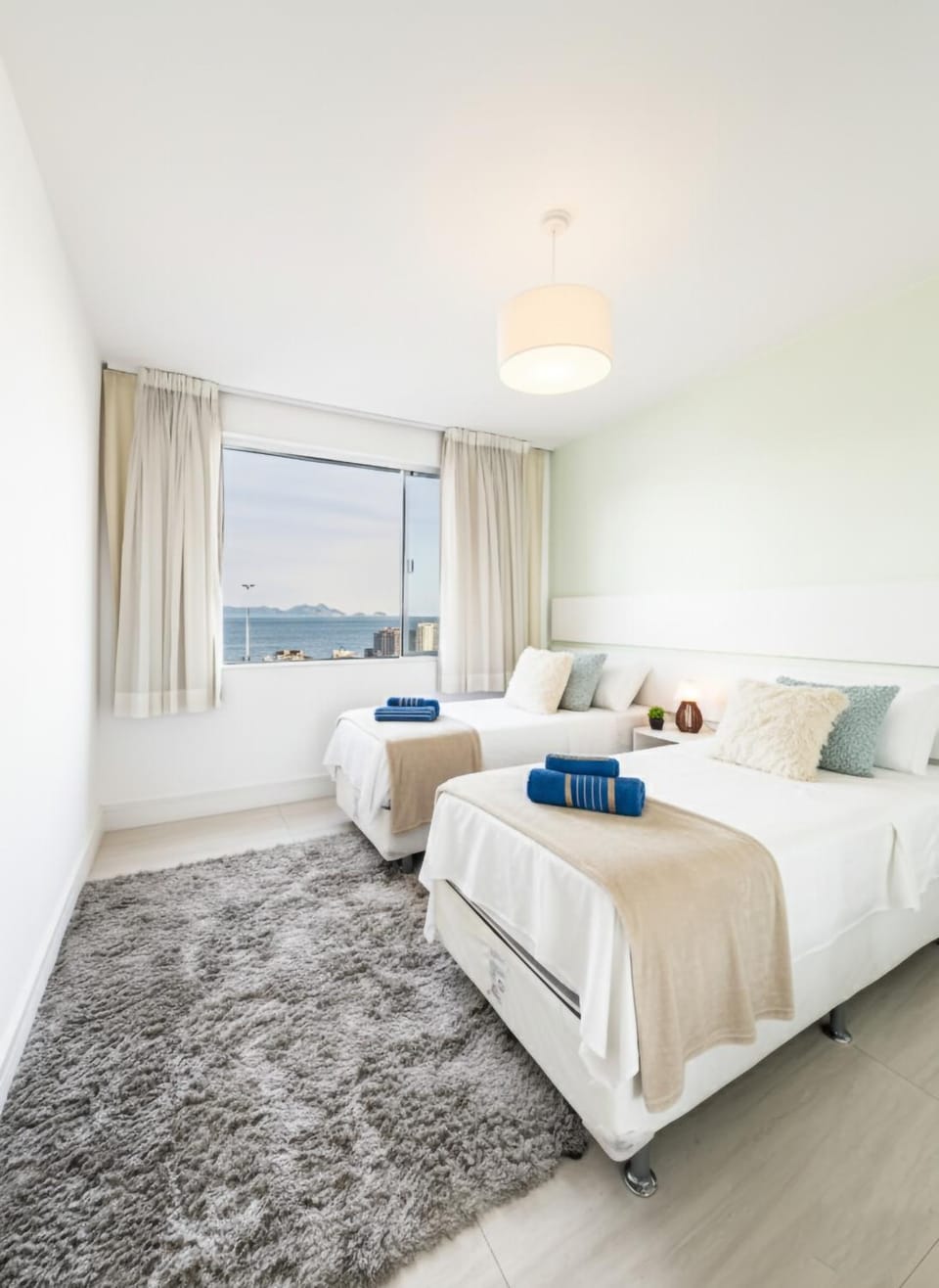 Apartamento Luxuoso com Vista para o Mar em Copacabana Apartment in Rio de Janeiro