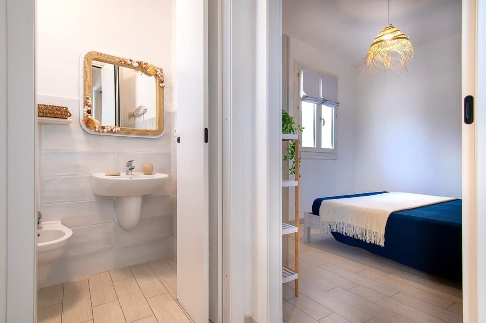 Bathroom, Living room