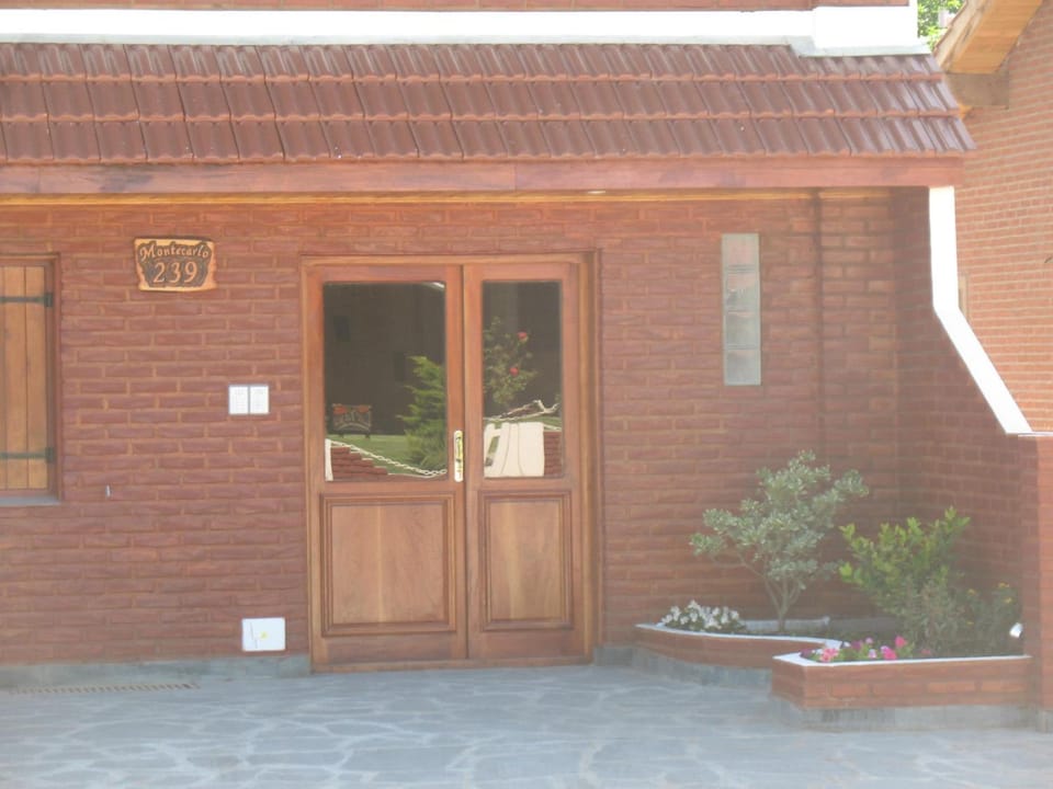 Departamentos Montecarlo Apartment in Santa Clara del Mar