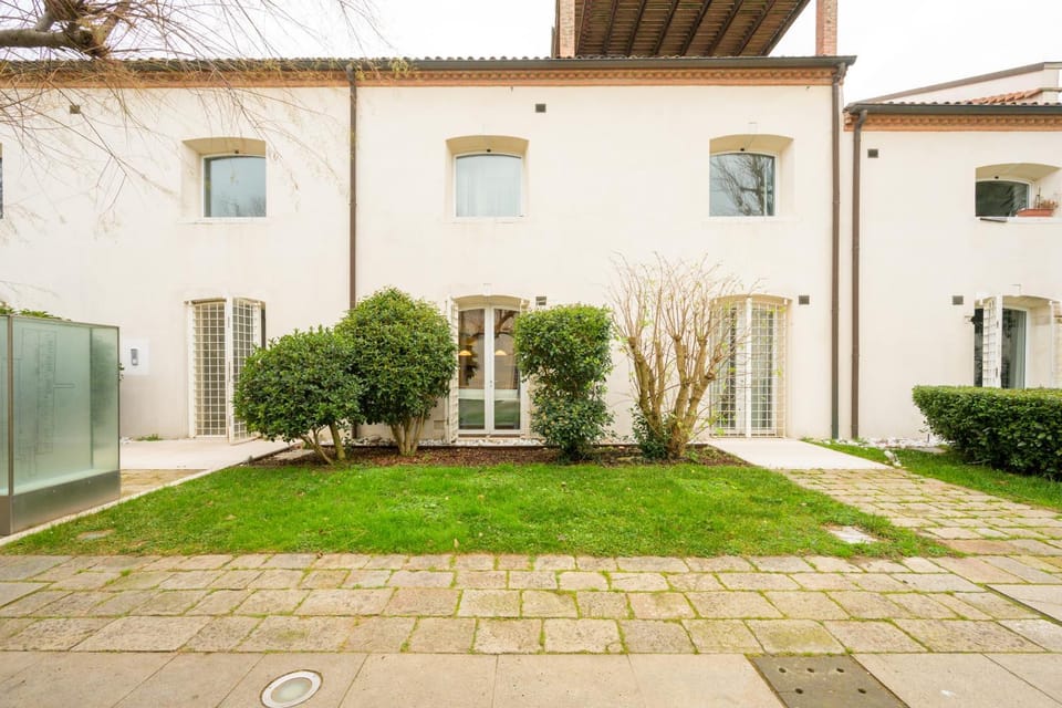 Property building, Garden, Garden view