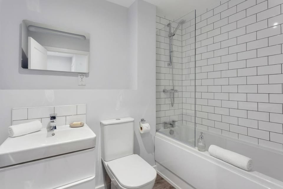 Contemporary 1 Bedroom Flat In Central Birmingham Apartment in Birmingham