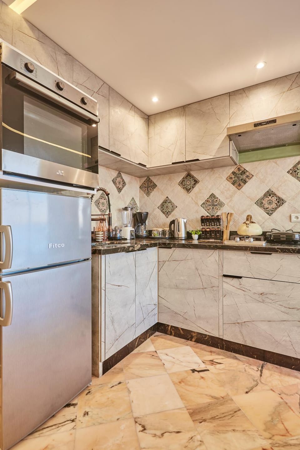 Amwaj Apt - Beachfront Paradise Charming 1BR with Ocean Views Apartment in Morocco