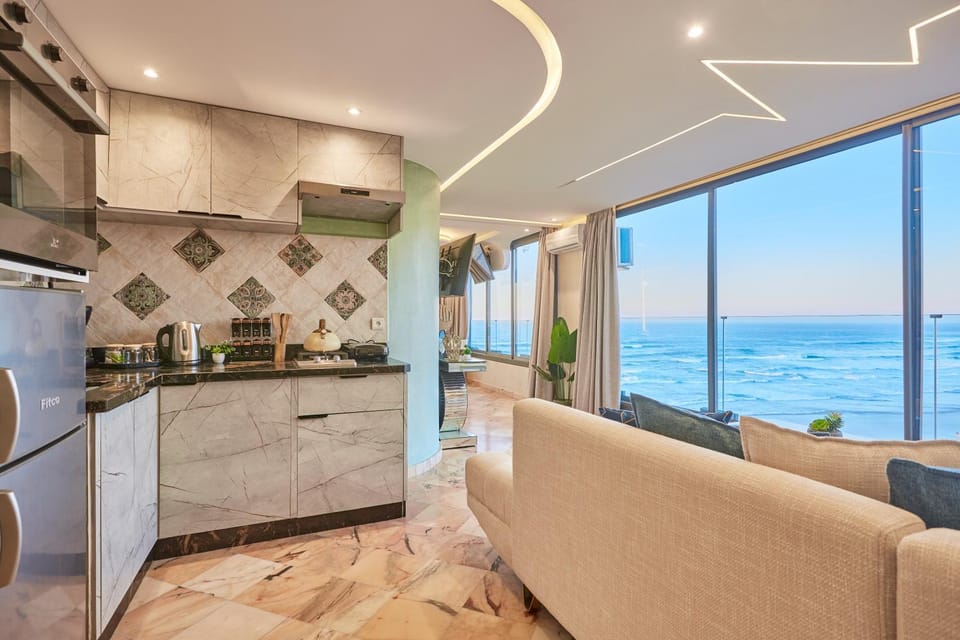 Amwaj Apt - Beachfront Paradise Charming 1BR with Ocean Views Apartment in Morocco