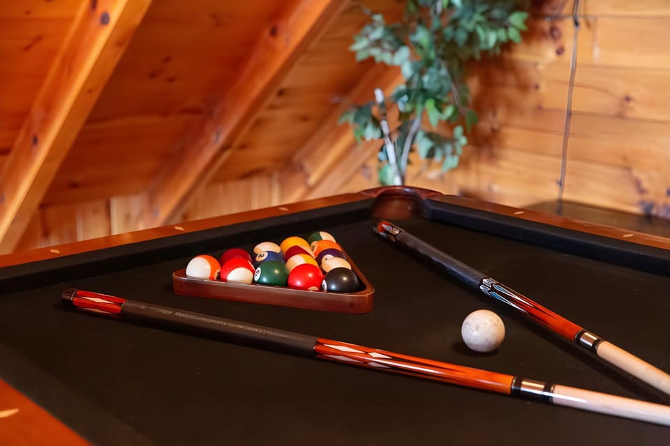 Billiard, Game Room