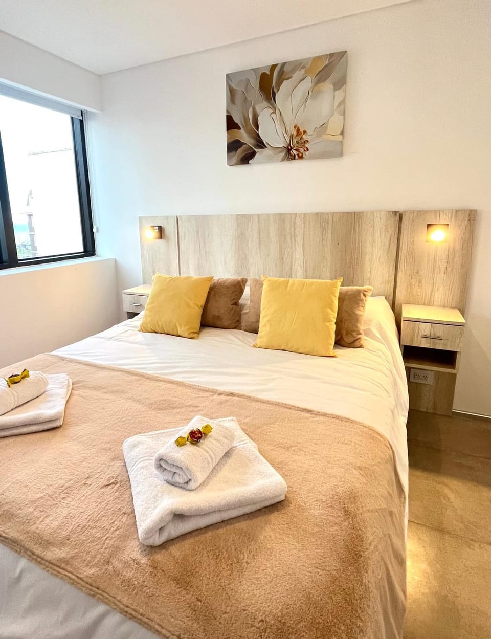 Bedroom, Food