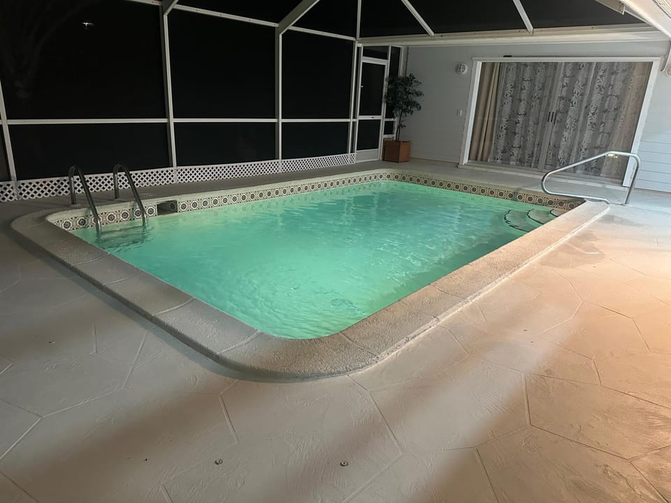 Pool view, Swimming pool