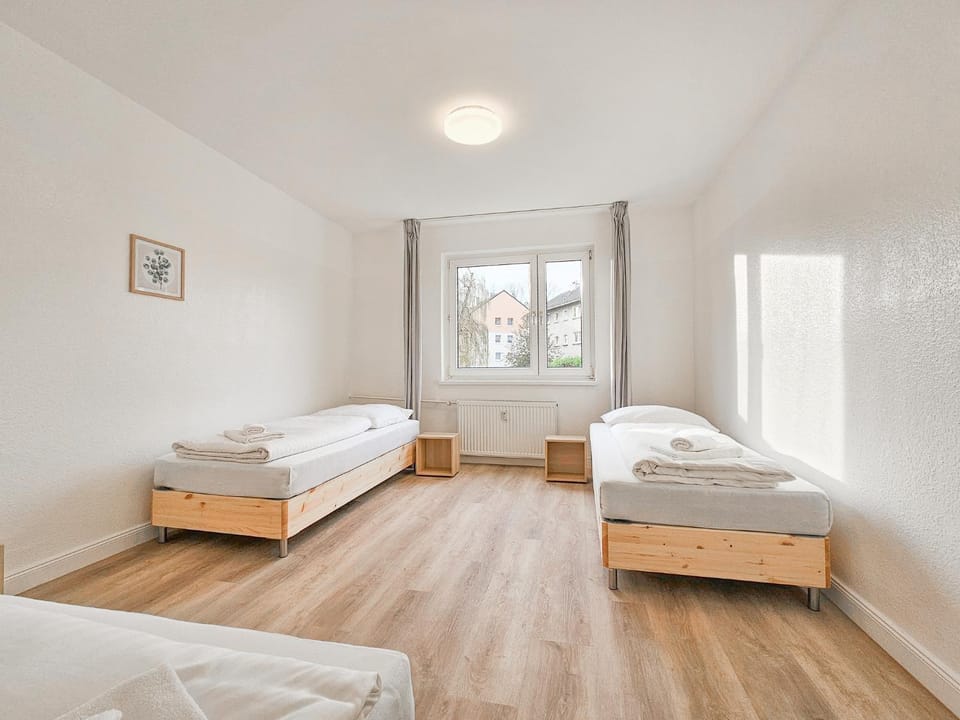 Tolstov Apartments - Monteurwohnung - 2 Schlafzimmer - Küche - Waschmaschine Apartment in North Rhine-Westphalia