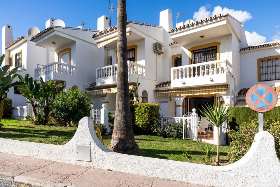 La Campana apt with pool by Costarentals - Ref 60 Apartment in Costa del Sol