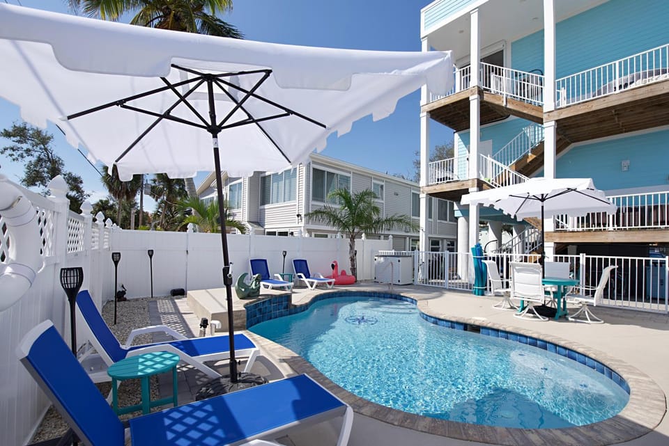 Bluewaters Vista by Sun Palace Vacations House in Estero Island