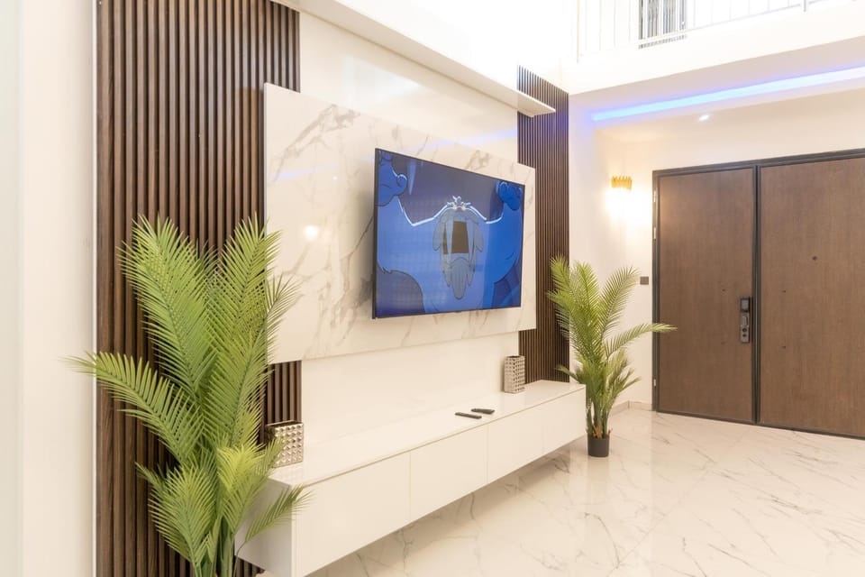 Cozy Nest Studio at East Airport Apartment in Accra