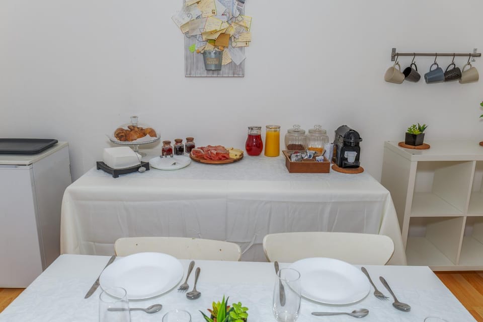 Food and drinks, Food, Breakfast