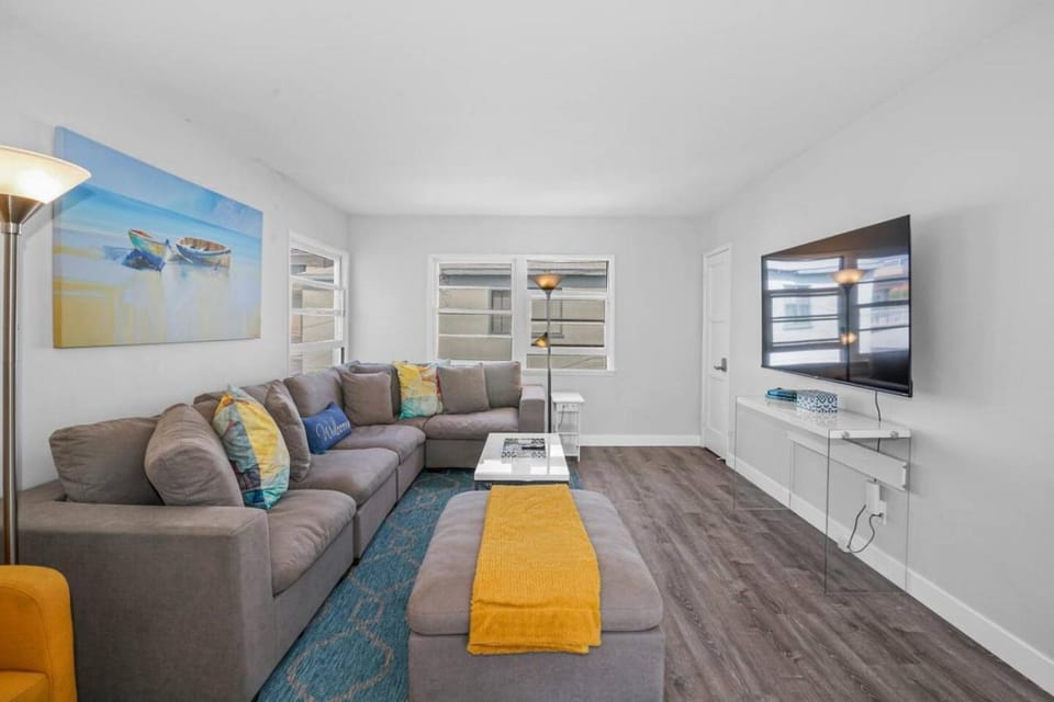 500 ft to Ocean Relaxing stay Parking WiFi 838 Apartment in Pacific Beach