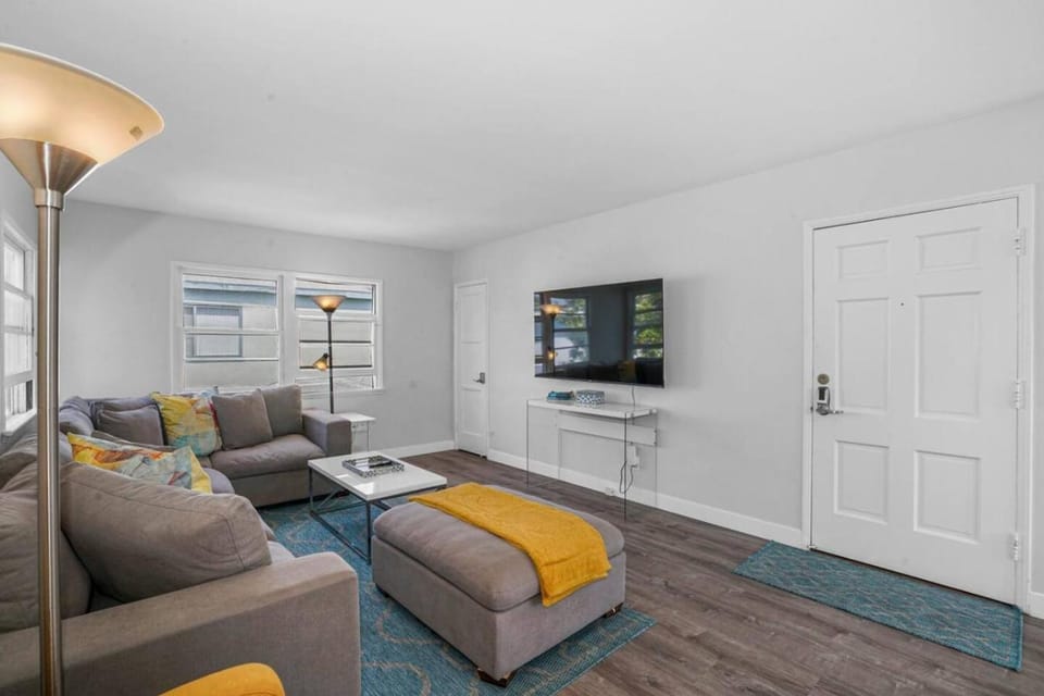 500 ft to Ocean Relaxing stay Parking WiFi 838 Apartment in Pacific Beach