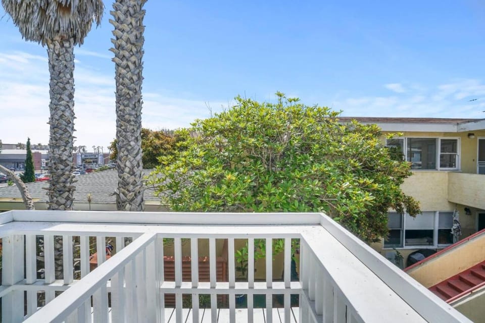 500 ft to Ocean Relaxing stay Parking WiFi 838 Apartment in Pacific Beach
