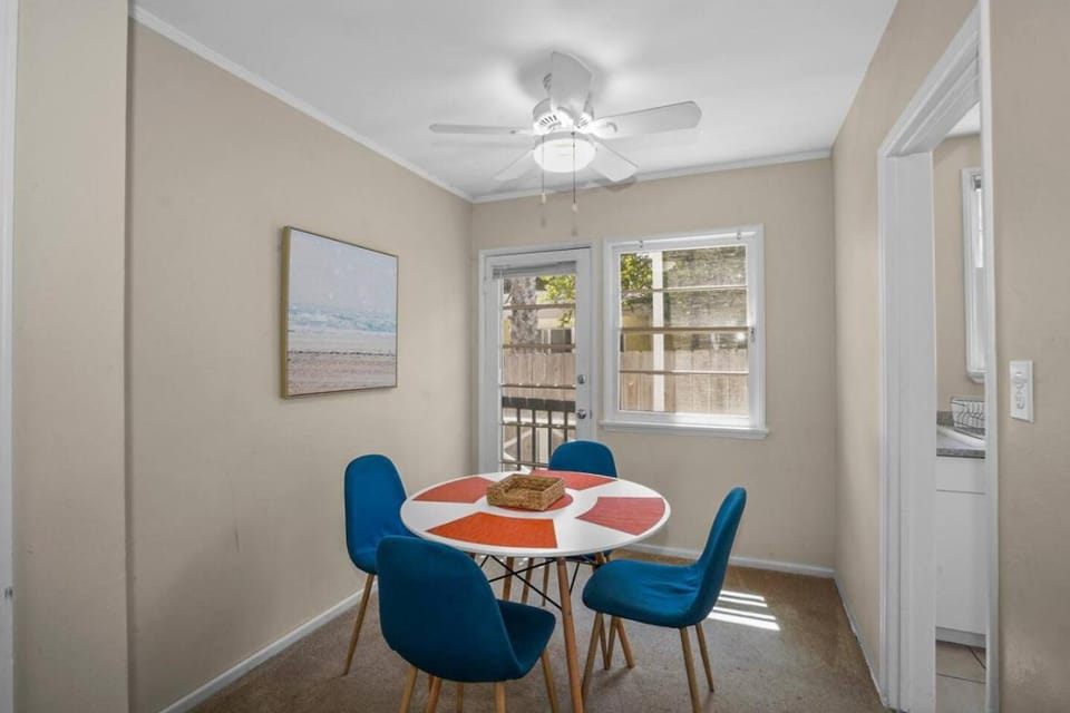 500 ft to Ocean Relaxing stay Parking WiFi 840 Apartment in Pacific Beach