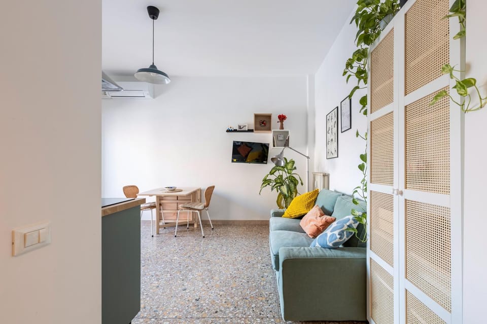 TV and multimedia, Living room, air conditioner