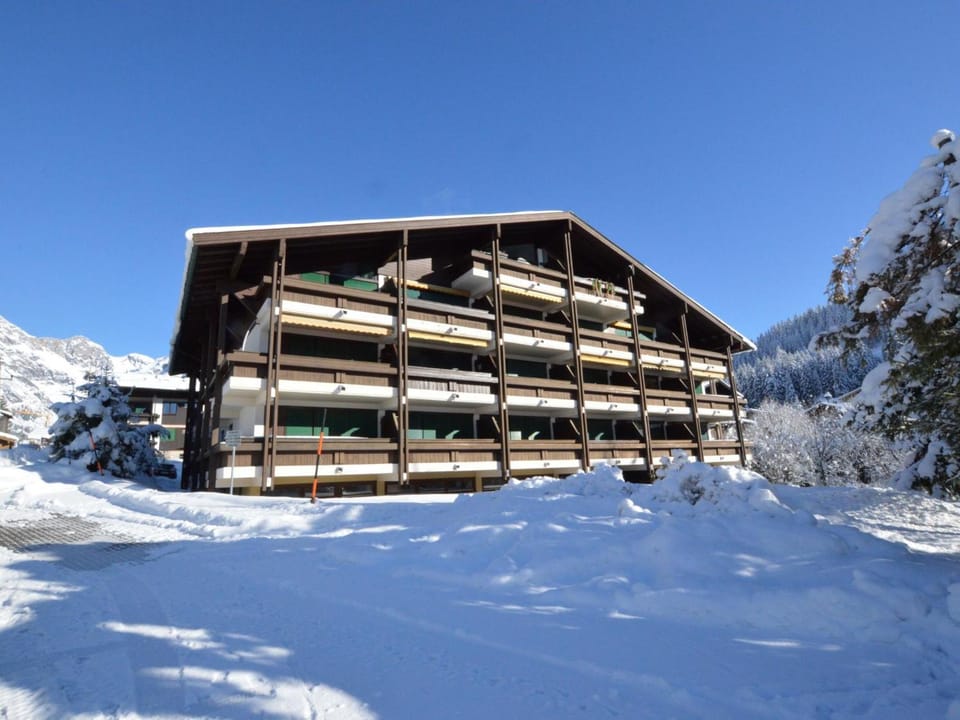 Property building, Winter