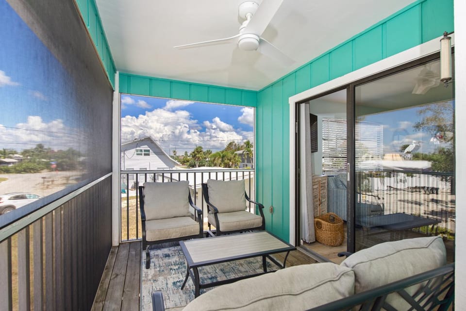 Sea Salt Escape by Sun Palace Vacations House in Estero Island