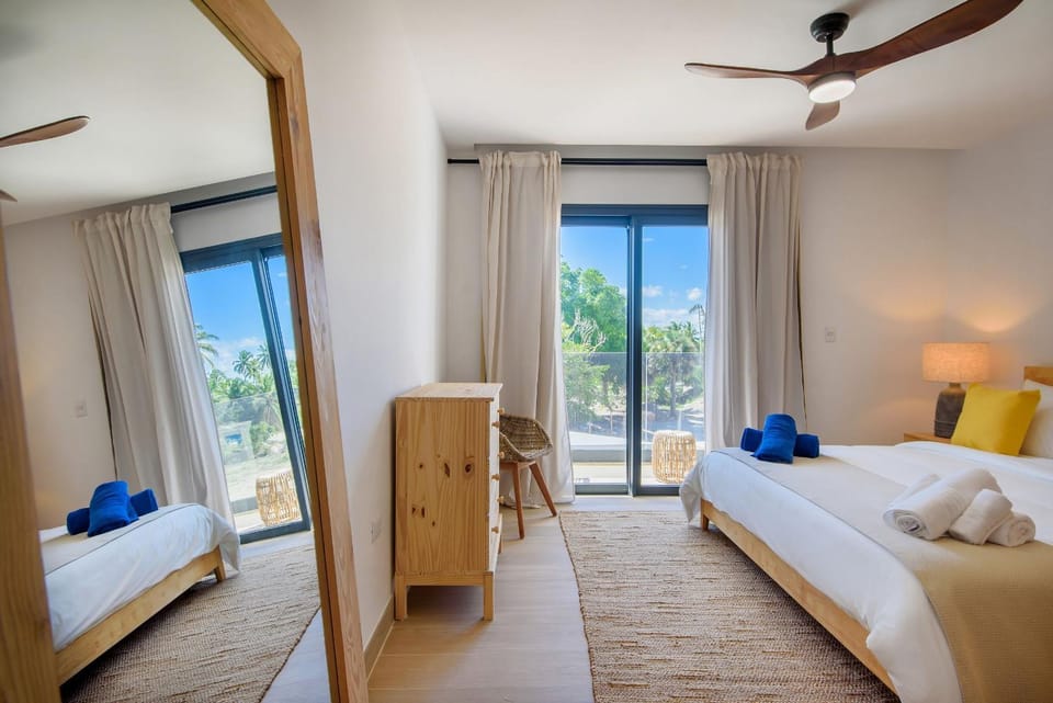 Bed, Bedroom, Pool view