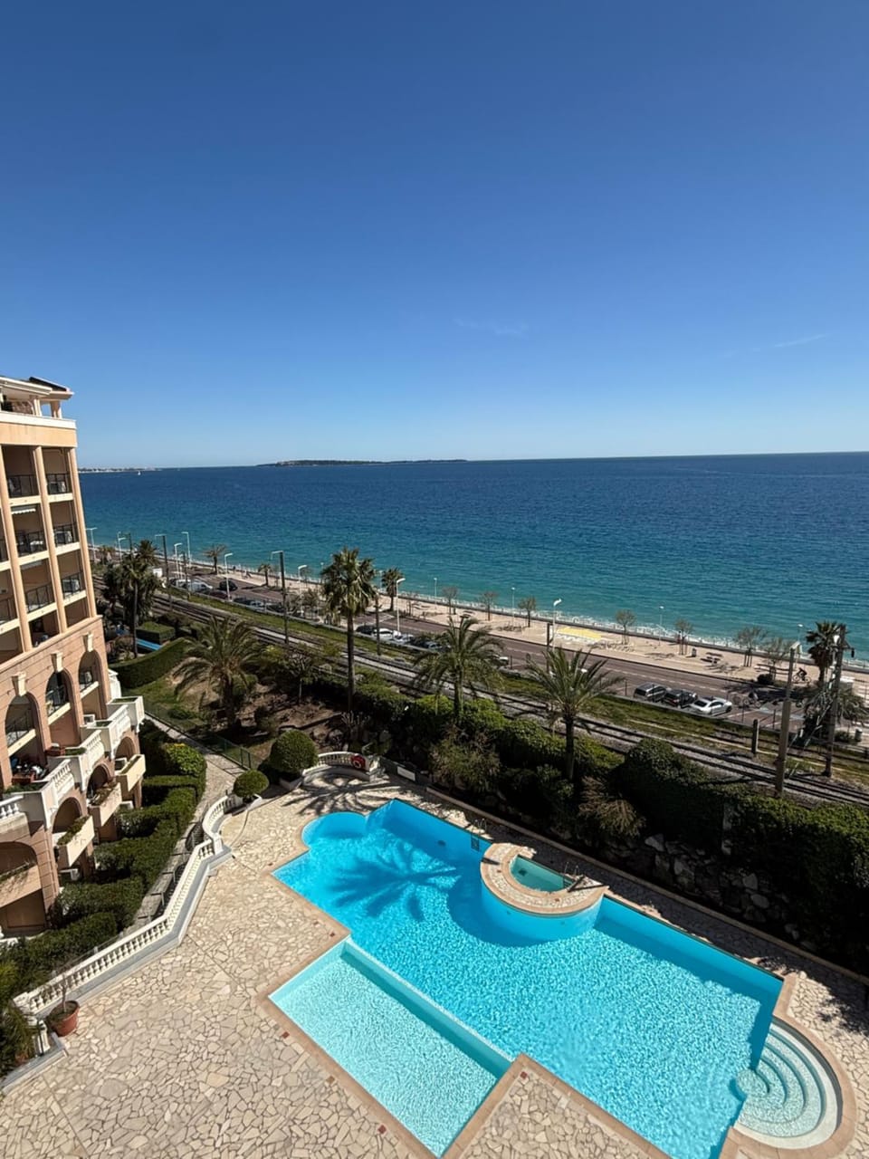 Magnifique vue mer Apartment in Cannes