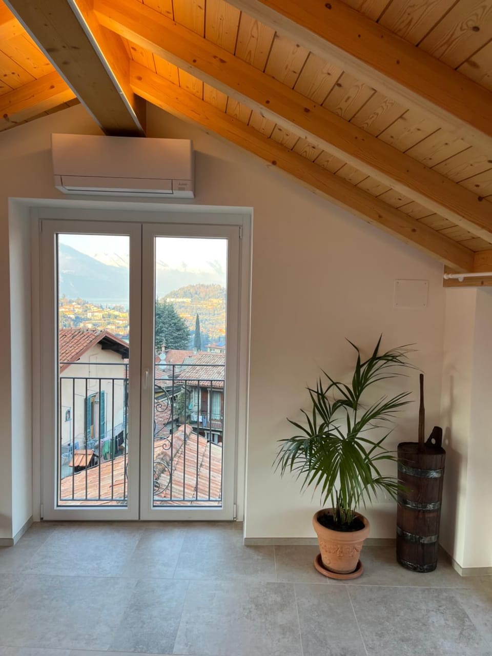 Natural landscape, Living room