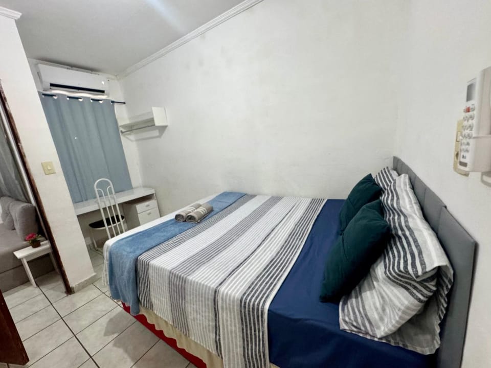 Apt-7 Completo com Ar-Condicionado Garagem Predio Central em Petrolina 1min Rodoviaria Apartment in Petrolina