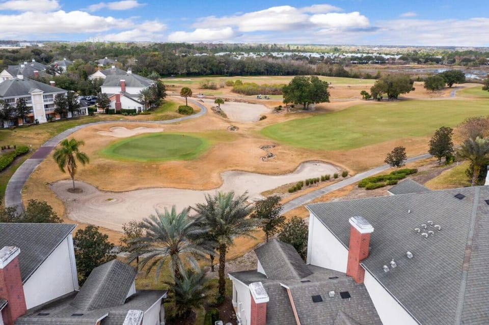 Arnold Palmer Legacy golf course views, 3 bed, 2,5 bath Townhouse, 1037 Apartment in Four Corners