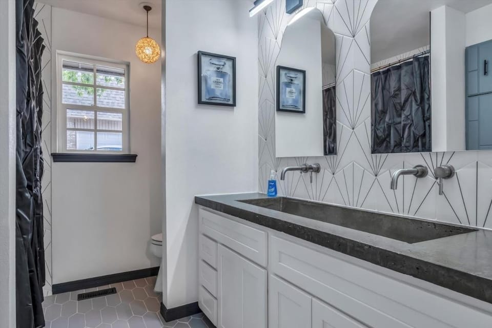 Just Like Home #11 Norman Bliss-Upscale, Hot tub House in Norman