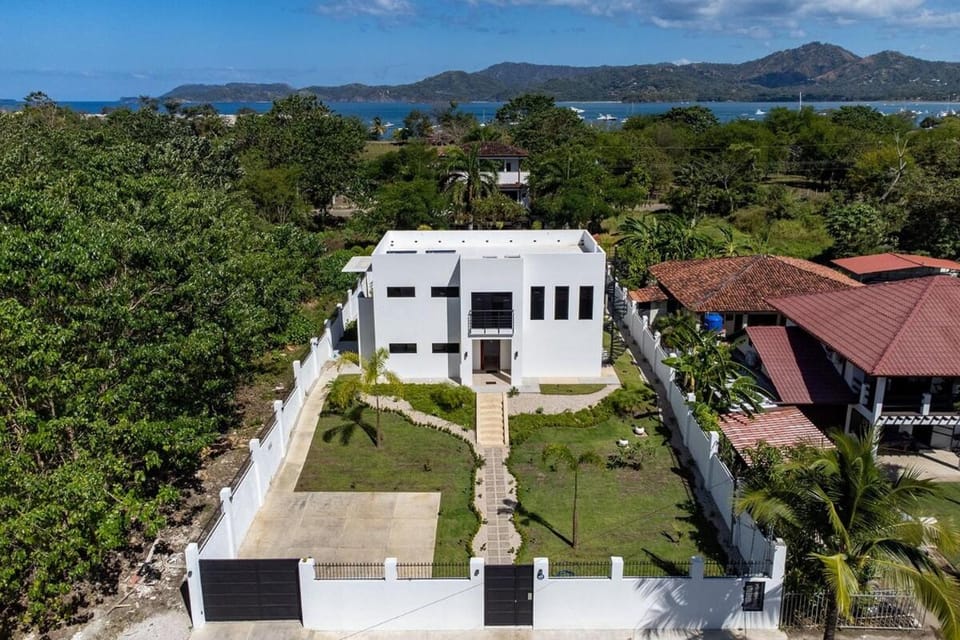 Property building, Day, Bird's eye view, Garden view