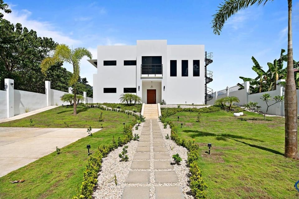 Property building, Garden