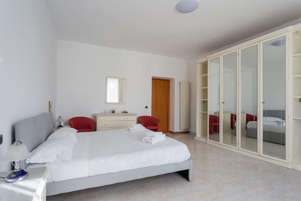 Napoli milionaria By Dimorra Apartment in Naples
