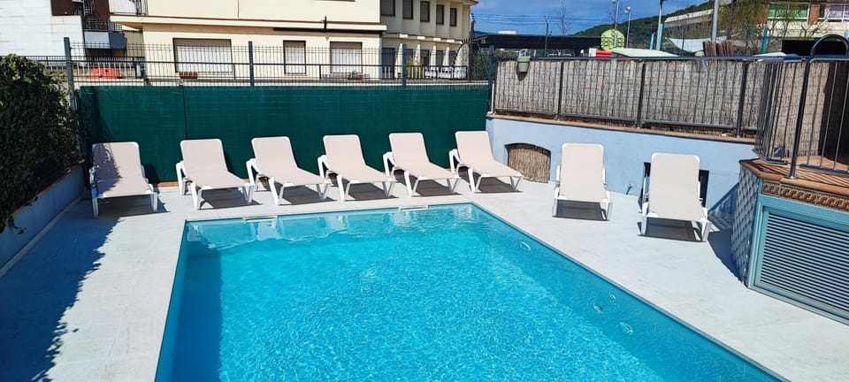 Patio, View (from property/room), Balcony/Terrace, Pool view, Swimming pool, sunbed