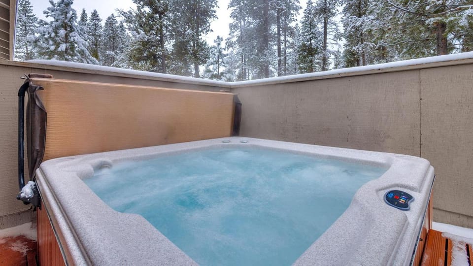 Natural landscape, Winter, Hot Tub