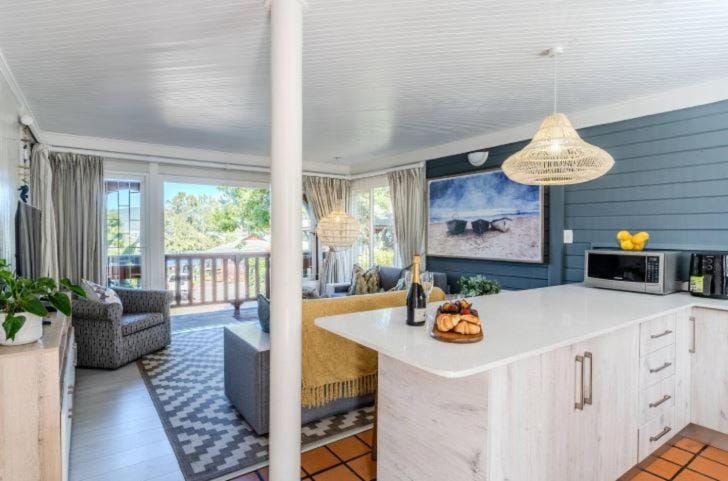Knysna- Paradise by the Lagoon Chalet in Knysna