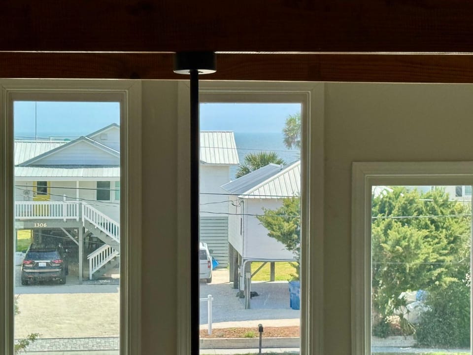 The Lazy Palm House in Edisto Beach