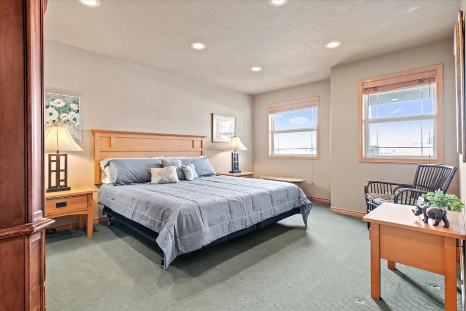 Cozy 2.4 House in Hayden