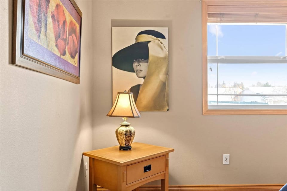 Cozy 2.4 House in Hayden