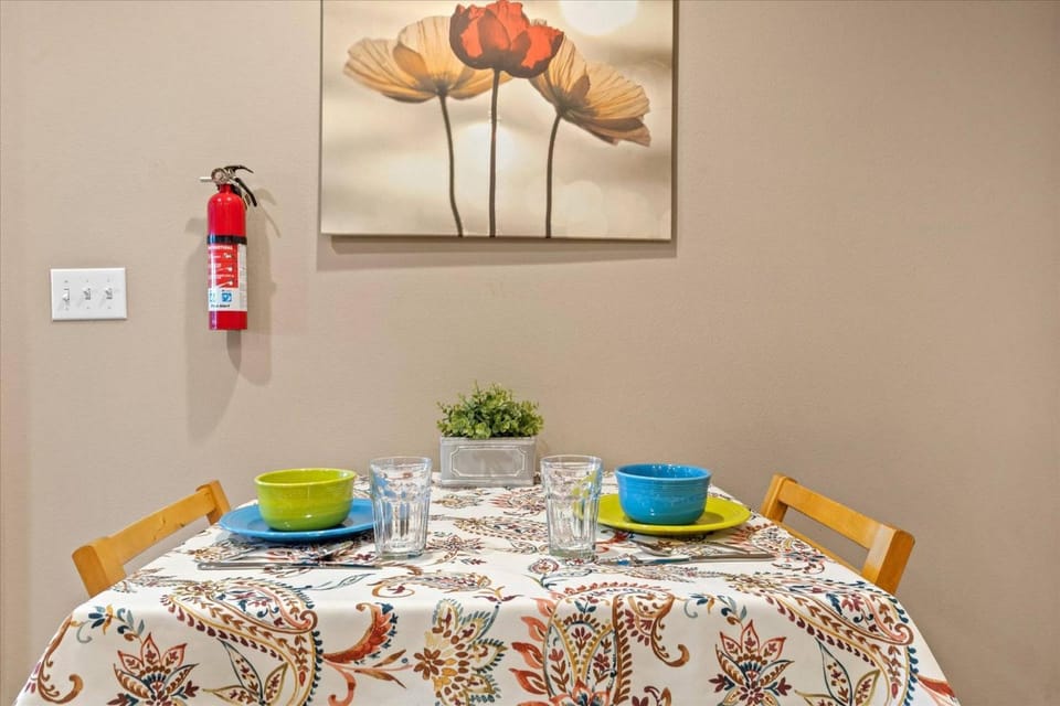 Cozy 2.4 House in Hayden