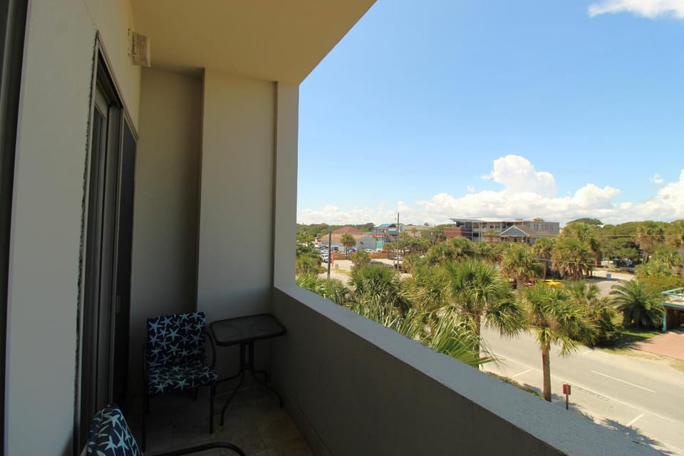 Whispering Palm Apartment in Folly Beach