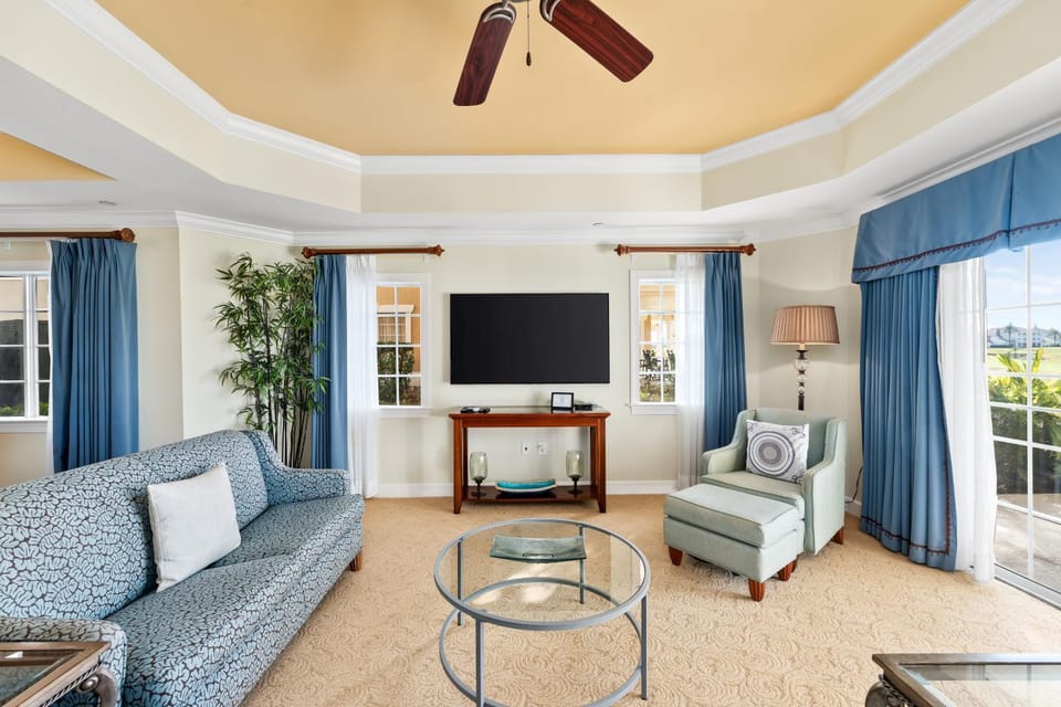 Centre Court Escape, 3 bed, 3 bath, Golf Course Views, Reunion Membership, 1345 Apartment in Four Corners