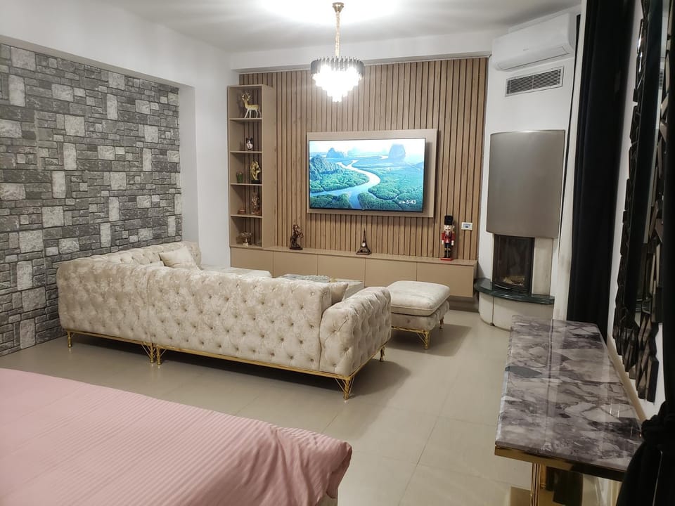 TV and multimedia, Living room, air conditioner