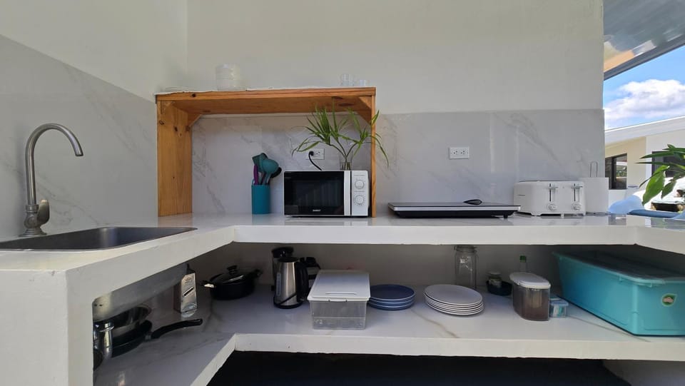 Communal kitchen, kitchen