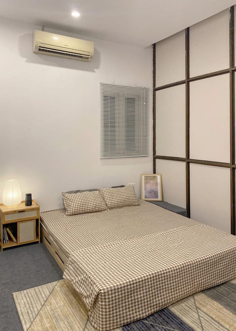 Bed, Bedroom, air conditioner