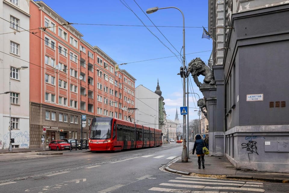 Off site, City view, Street view, Location