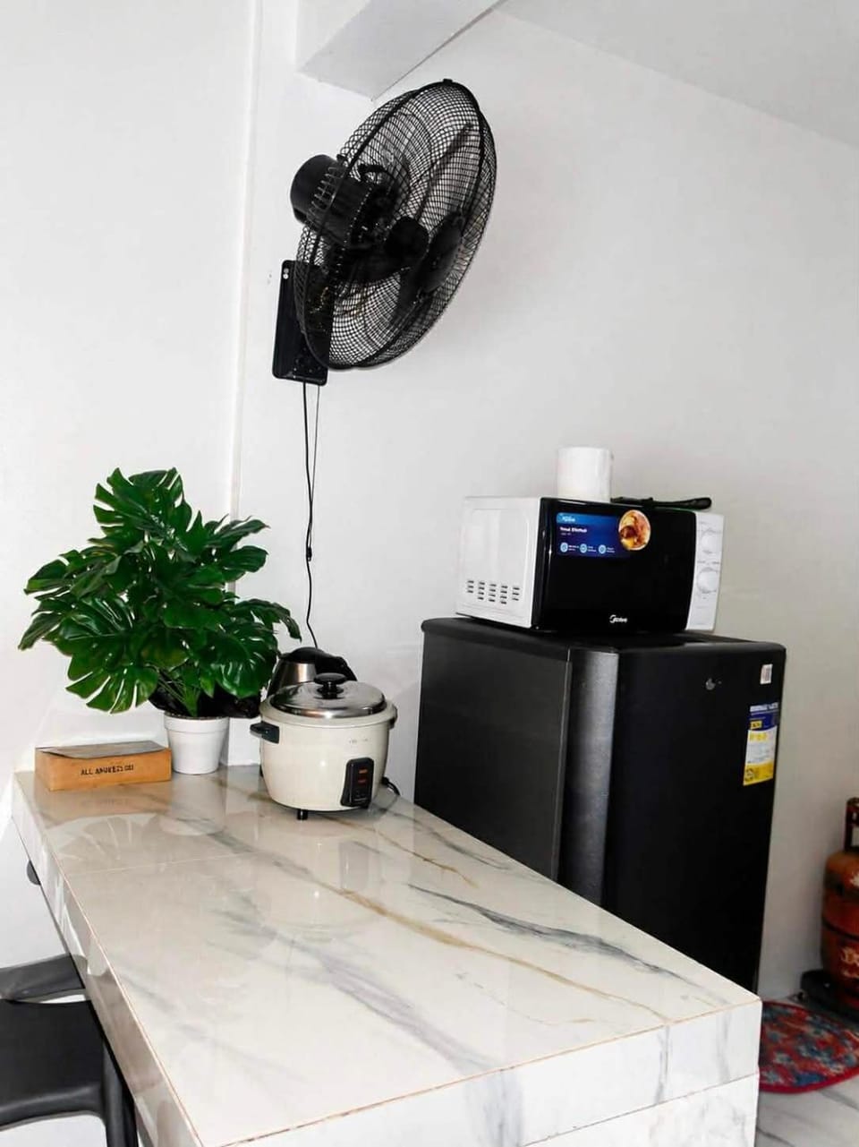 Affordable RIGHT Up to 4 Pax Near Aqua Planet & Zoocobia House in Angeles