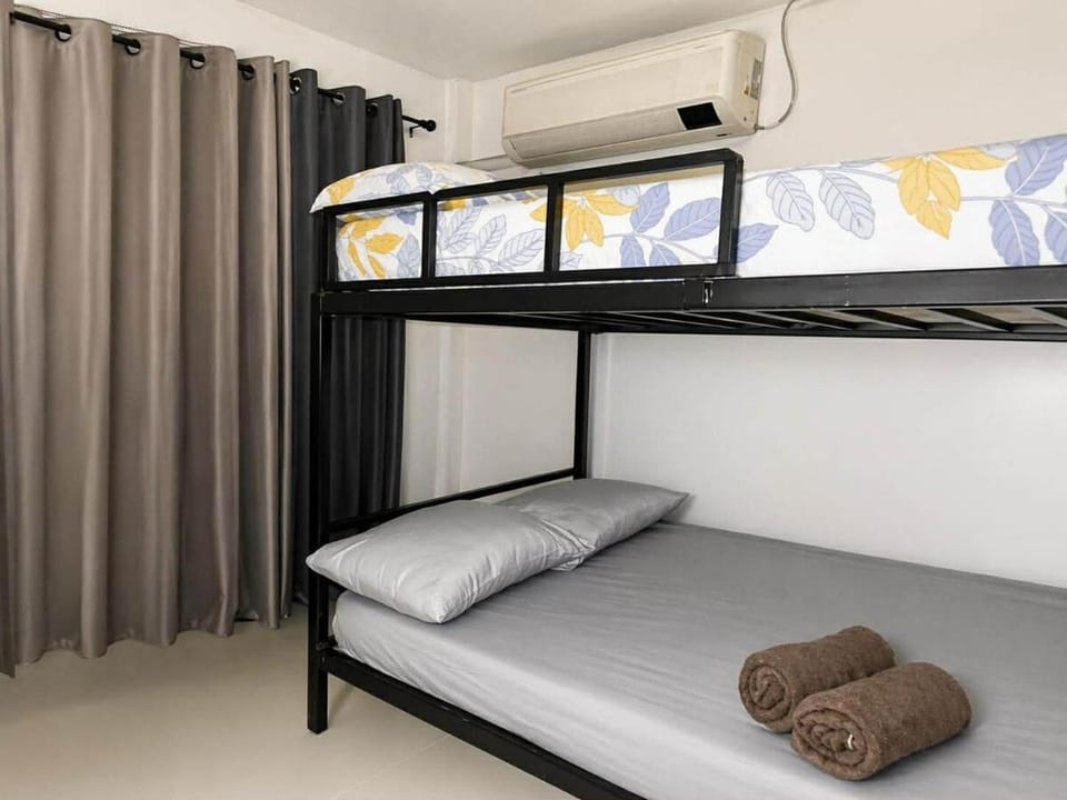 Bed, bunk bed