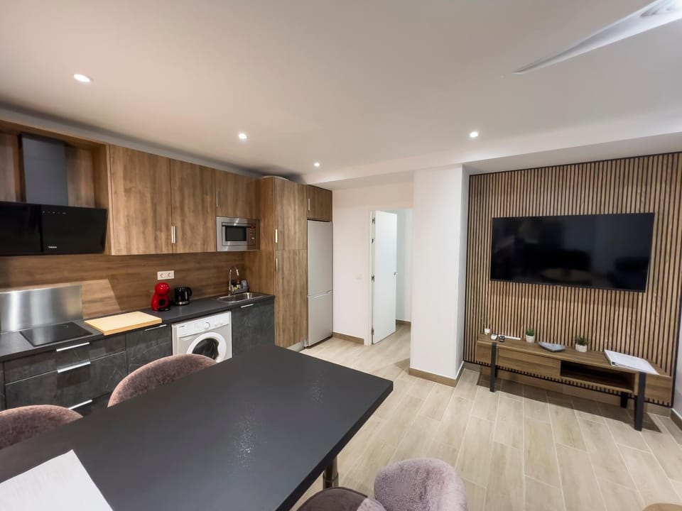 Kitchen or kitchenette, kitchen