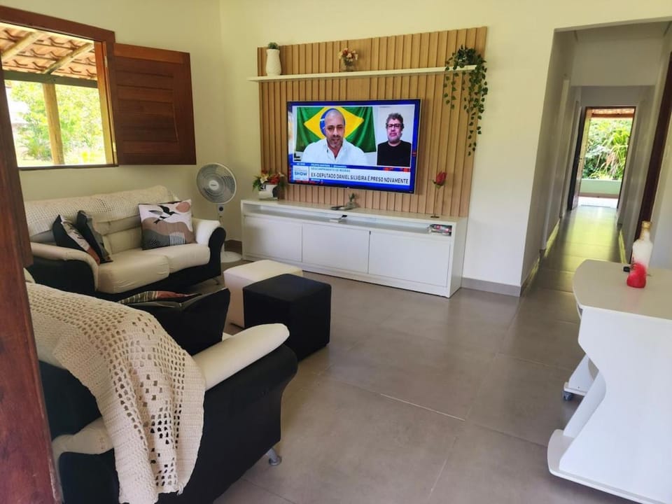 Communal lounge/ TV room, TV and multimedia, Living room, Seating area, Evening entertainment