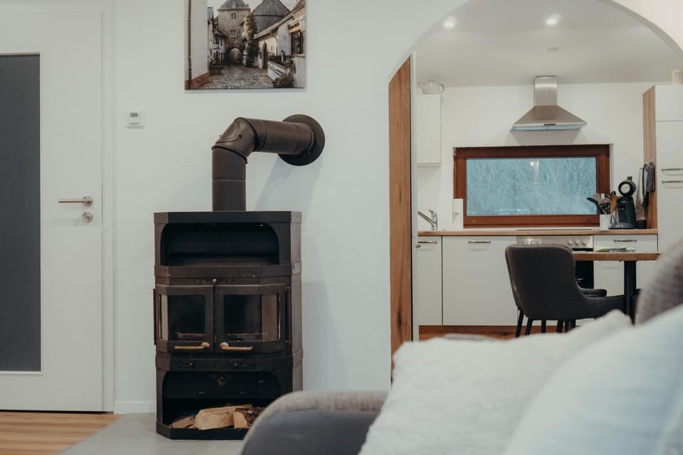 Kitchen or kitchenette, Living room, oven, kitchen